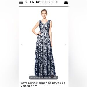 Tadashi Shoji 20Q Plus Evening Gown -Navy/White